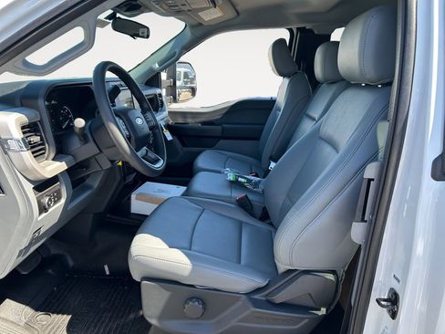 New 2025 Ford F450 XL image 5