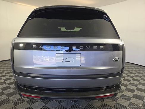 Used 2023 Land Rover Range Rover SE image 6