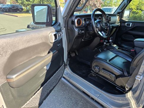 Used 2021 Jeep Gladiator Mojave image 18