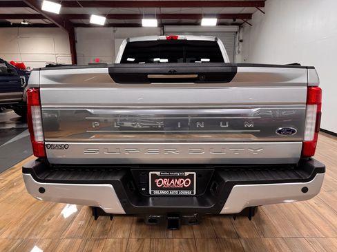 Used 2017 Ford F250 Platinum w/ Platinum Ultimate Package image 6