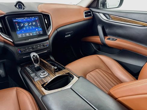 Used 2018 Maserati Ghibli S GranLusso AWD/4WD image 26