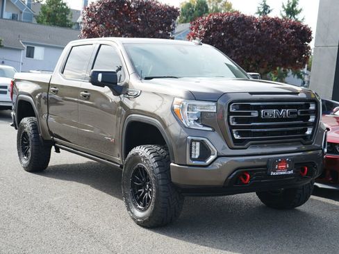 Used 2019 GMC Sierra 1500 AT4 w/ AT4 Premium Package image 8