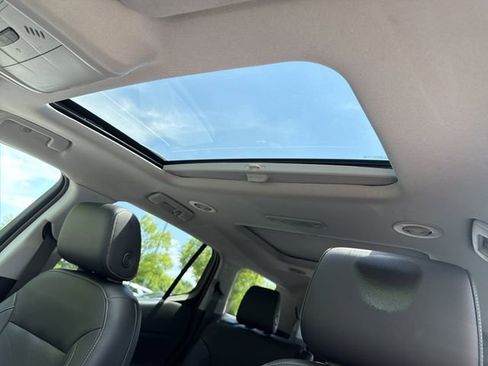 Used 2019 GMC Acadia SLT AWD/4WD image 32