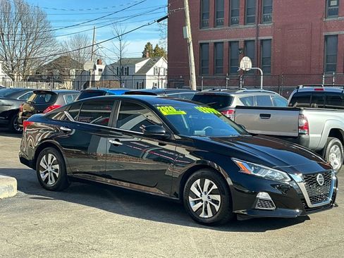 Used 2020 Nissan Altima 2.5 S image 3