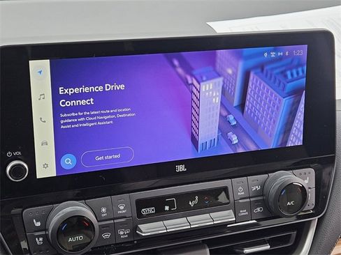 Used 2024 Toyota Grand Highlander Limited image 21