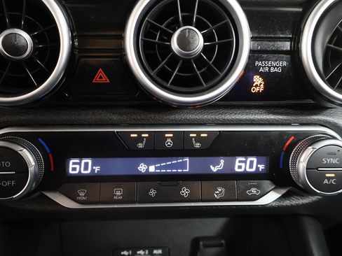 Used 2022 Nissan Sentra SV w/ All-Weather Package FWD image 48