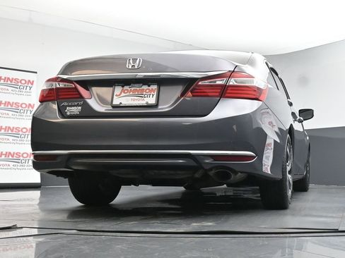 Used 2017 Honda Accord LX image 37