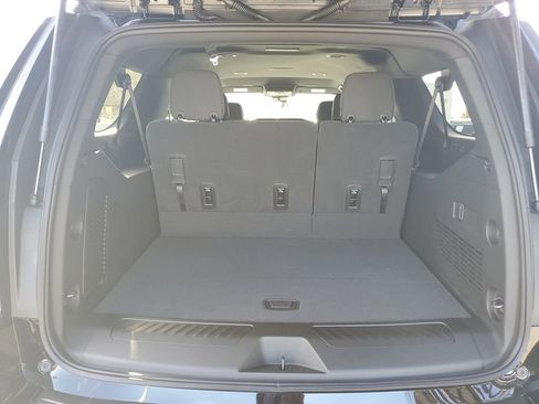 New 2026 Chevrolet Suburban LS image 8