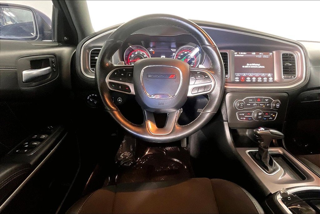 Used 2022 Dodge Charger R/T w/ Plus Group RWD image 6