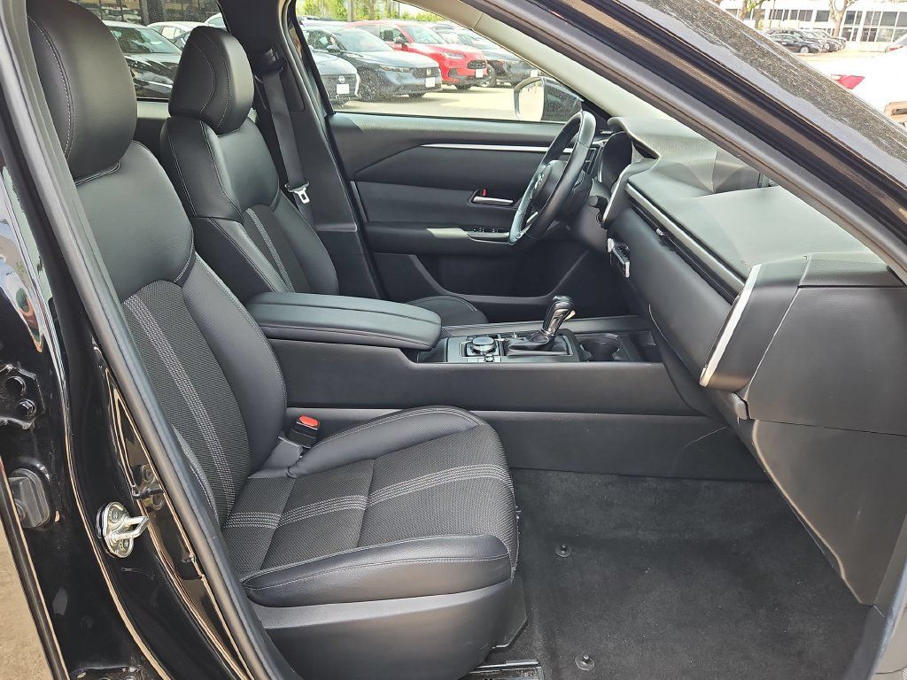 Used 2025 MAZDA CX-50 AWD 2.5 S w/ Premium Package image 31