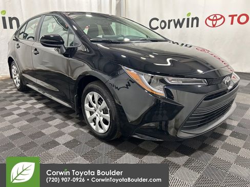 Used 2026 Toyota Corolla LE FWD image 1