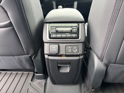 New 2026 Subaru Ascent Touring AWD/4WD image 36