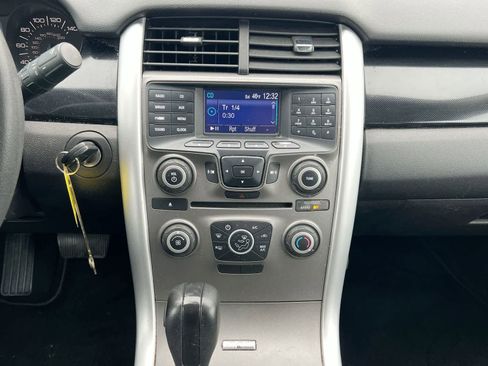 Used 2013 Ford Edge SE FWD image 26