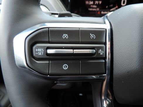 New 2026 GMC Yukon Elevation image 24