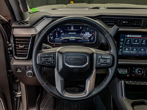 Used 2025 GMC Sierra 3500 Denali w/ Denali Reserve Package image 20