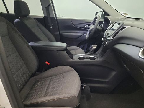 Used 2022 Chevrolet Equinox LT w/ LPO, Floor Liner Package AWD/4WD image 21