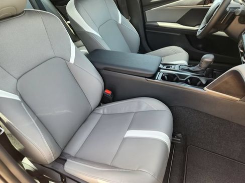 Used 2026 Toyota Camry SE w/ Convenience Package FWD image 10