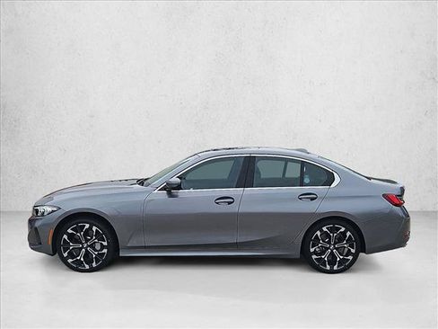 Used 2026 BMW 330i Sedan w/ Convenience Package RWD image 5
