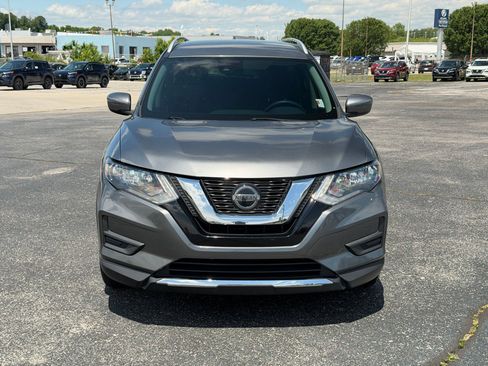 Used 2020 Nissan Rogue SV FWD image 6