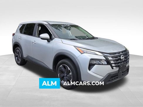 Used 2024 Nissan Rogue SV FWD image 1