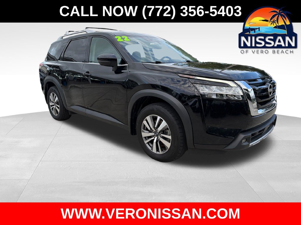 Used 2022 Nissan Pathfinder SL FWD 360° Tour