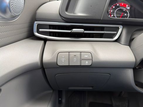 Certified 2023 Hyundai Elantra SE FWD image 27