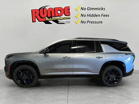 Used 2026 Chevrolet Traverse RS w/ LPO, Floor Liner Package AWD/4WD image 3