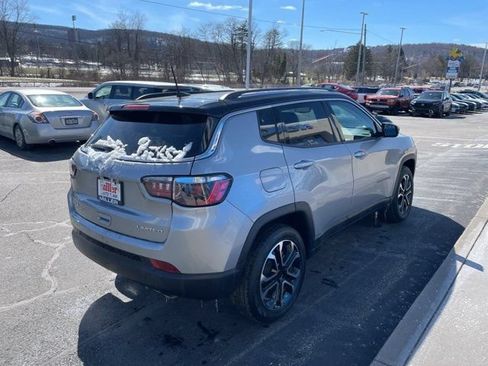 Used 2022 Jeep Compass Limited w/ Sun and Sound Group AWD/4WD image 4