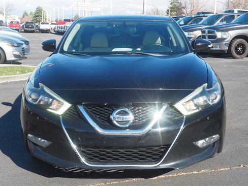 Used 2018 Nissan Maxima 3.5 SV image 2