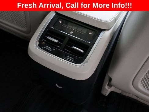 Used 2020 Volvo XC90 T6 Momentum AWD/4WD image 14