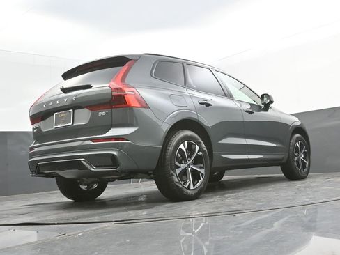 New 2026 Volvo XC60 B5 Core AWD/4WD image 35
