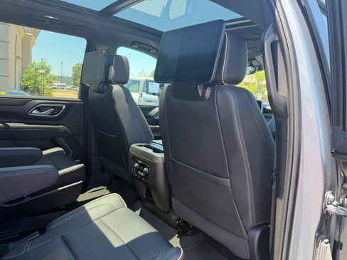 Used 2024 Chevrolet Tahoe Premier RWD image 21