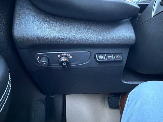 Certified 2023 Buick Envision Avenir AWD/4WD image 29