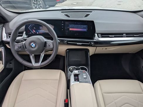 Used 2024 BMW X1 xDrive28i AWD/4WD image 17
