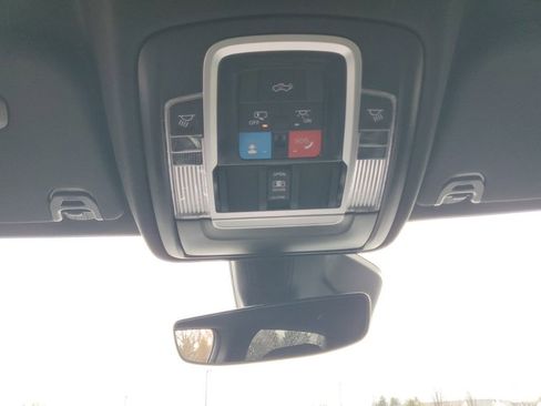 Used 2025 RAM 1500 RHO image 25