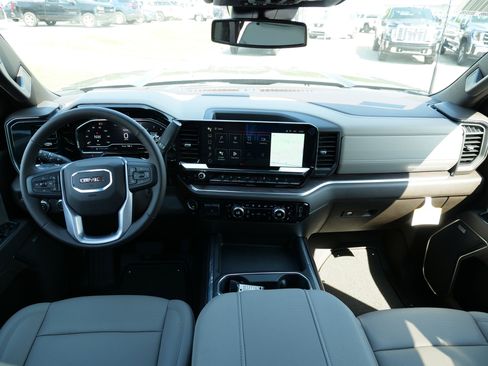 New 2025 GMC Sierra 2500 SLT w/ SLT Convenience Package image 18