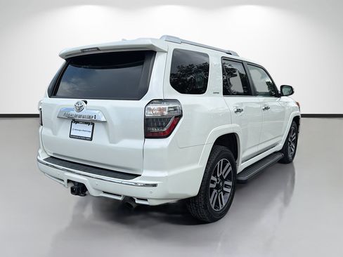 Used 2022 Toyota 4Runner Limited RWD image 3