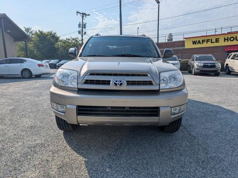 Used 2004 Toyota 4Runner SR5 RWD image 2