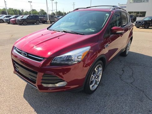 Used 2016 Ford Escape Titanium w/ Equipment Group 301A FWD image 5