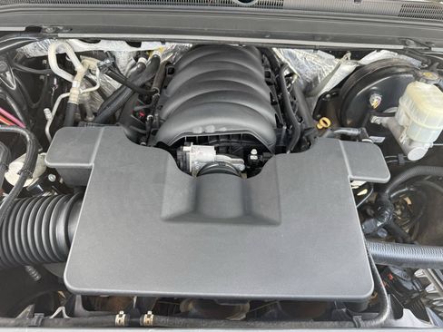 Used 2015 Chevrolet Suburban LT AWD/4WD image 26