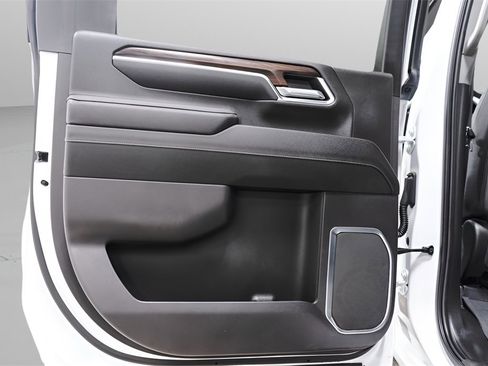 Used 2024 GMC Sierra 2500 SLT w/ SLT Convenience Package image 29