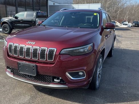 Used 2019 Jeep Cherokee Overland w/ Technology Group image 2