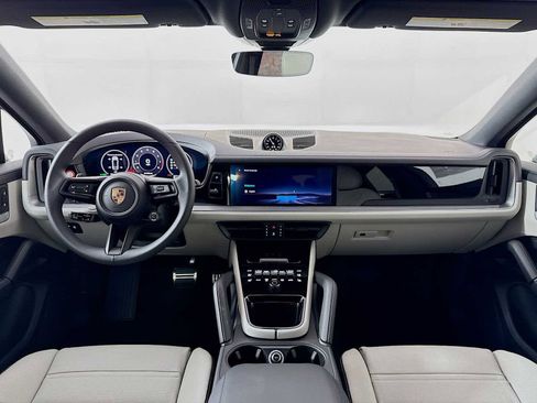 New 2026 Porsche Cayenne S image 27