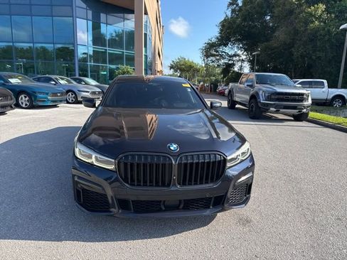 Used 2021 BMW 750i xDrive w/ Luxury Rear Seating Package AWD/4WD image 11