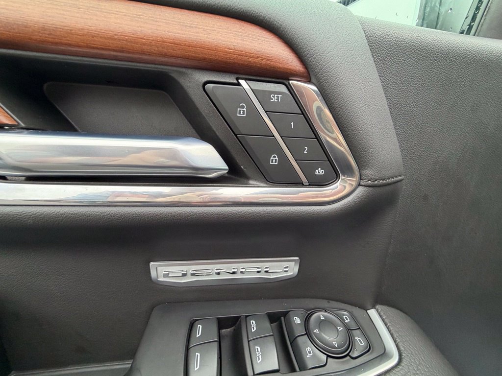 Used 2022 GMC Sierra 1500 Denali AWD/4WD image 15