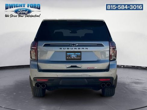 Used 2023 Chevrolet Suburban RST w/ Sport Performance Package AWD/4WD image 4