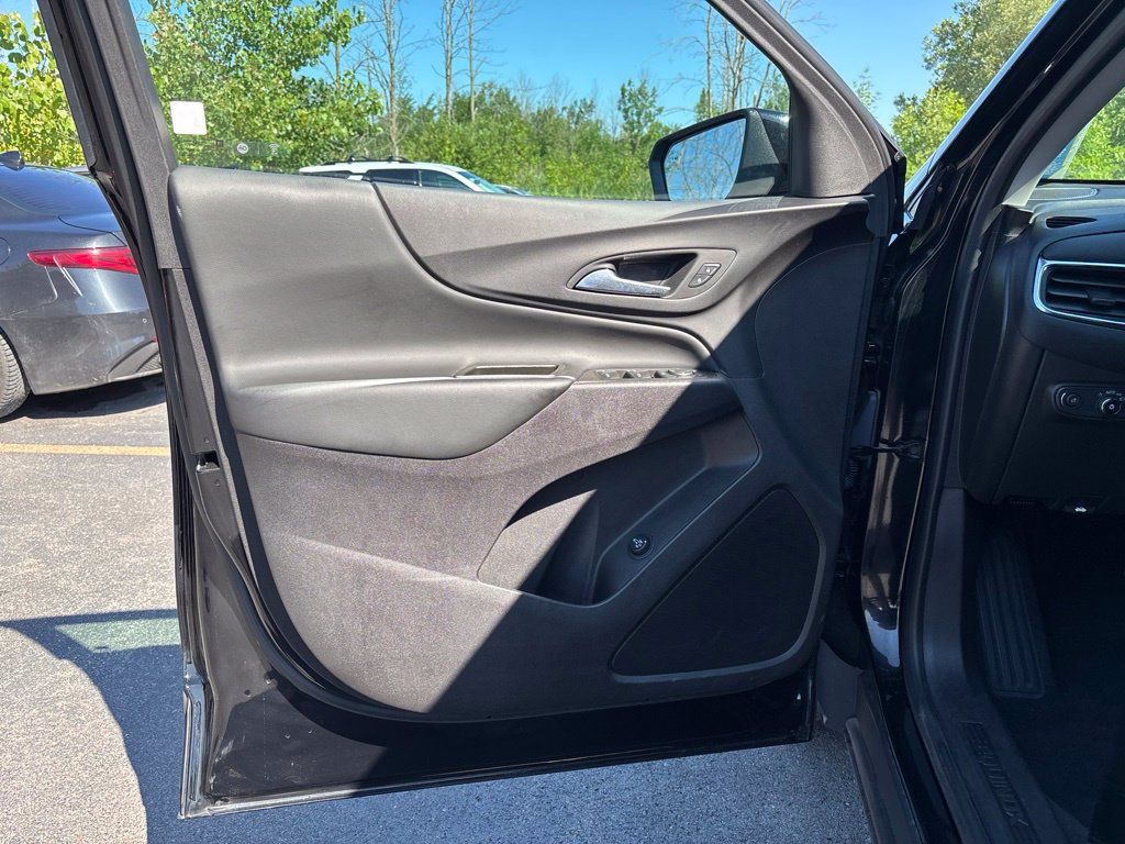 Used 2024 Chevrolet Equinox LT AWD/4WD image 17