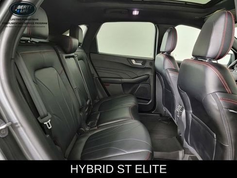 Used 2025 Ford Escape ST-Line Elite w/ Premium Technology Package AWD/4WD image 18