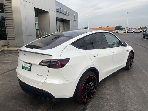 Used 2023 Tesla Model Y Performance AWD/4WD image 7