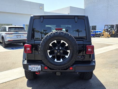 Certified 2026 Jeep Wrangler Unlimited Rubicon AWD/4WD image 4